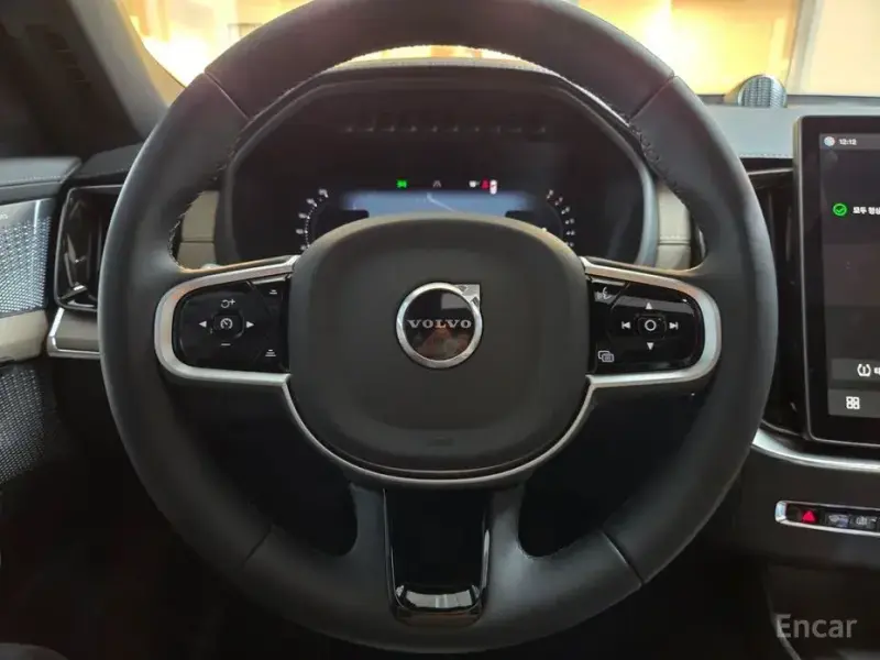 2026 Volvo XC90 с пробегом 2 575 км