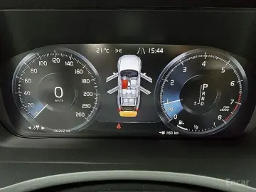 2019 Volvo XC90 с пробегом 100 178 км