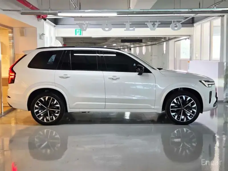 2026 Volvo XC90 с пробегом 2 575 км