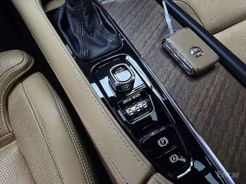 2019 Volvo XC90 с пробегом 100 178 км