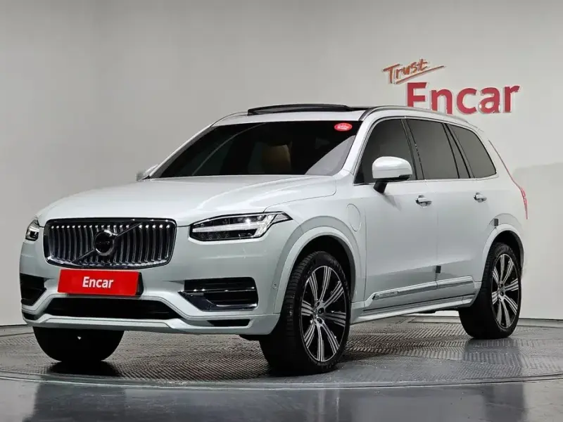 2022 Volvo XC90 с пробегом 30 027 км