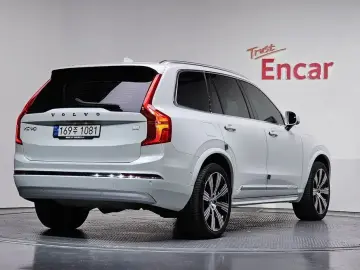 2022 Volvo XC90 с пробегом 30 027 км