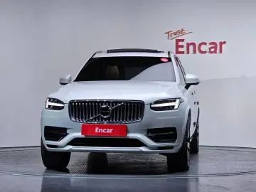 2022 Volvo XC90 с пробегом 30 027 км
