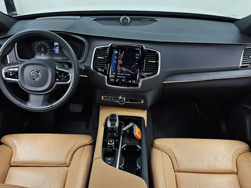 2022 Volvo XC90 с пробегом 30 027 км