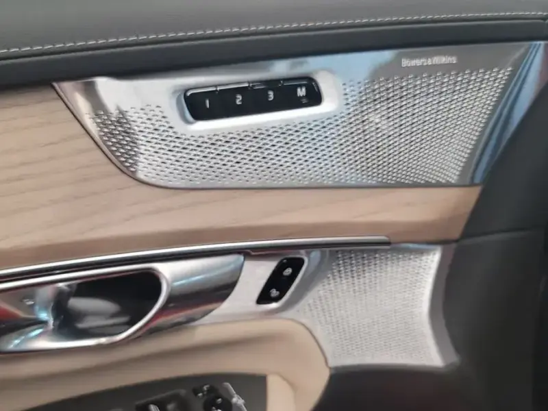 2026 Volvo XC90 с пробегом 12 км