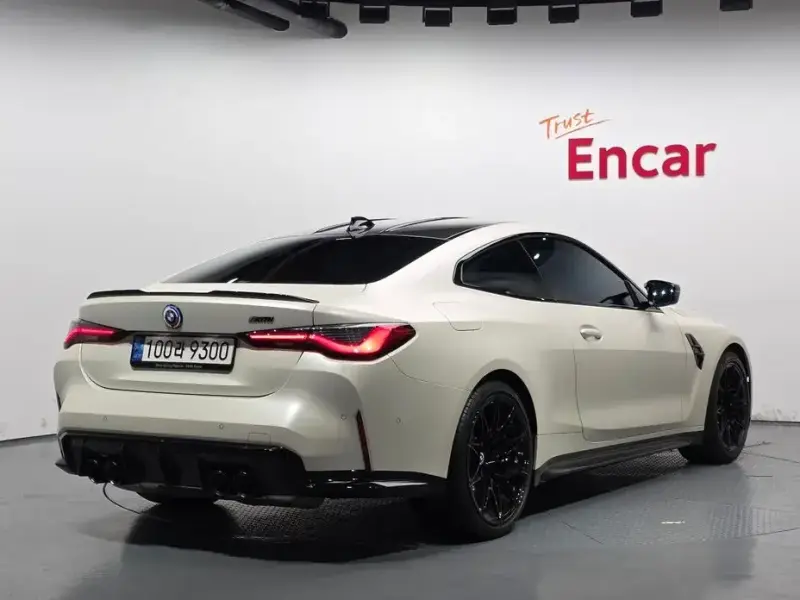 2022 BMW M4 с пробегом 4 127 км