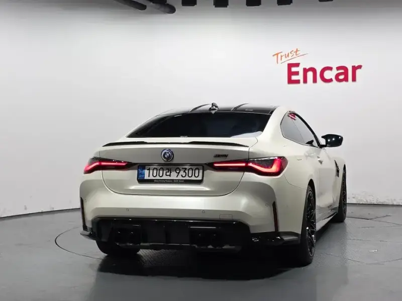 2022 BMW M4 с пробегом 4 127 км