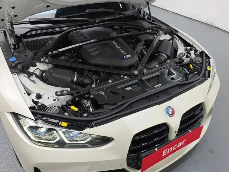 2022 BMW M4 с пробегом 4 127 км