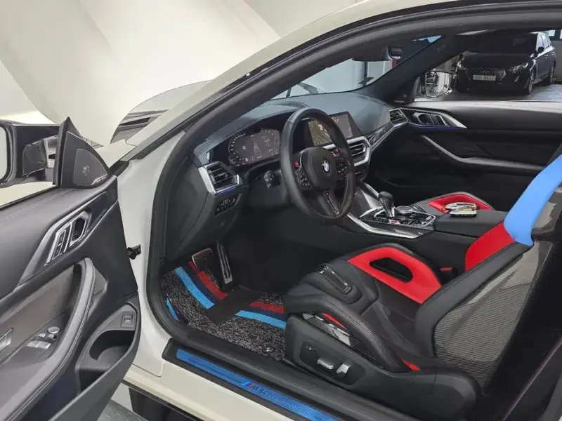 2022 BMW M4 с пробегом 4 127 км