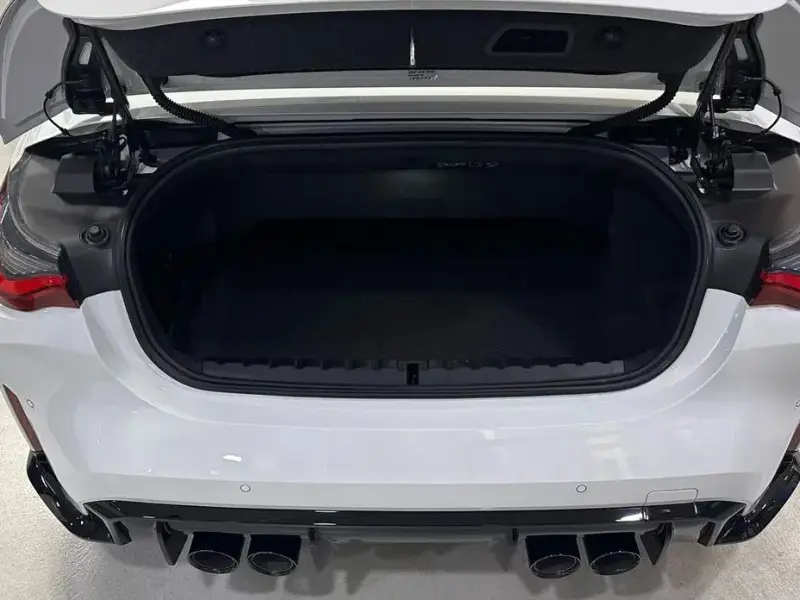 2023 BMW M4 с пробегом 12 865 км