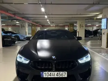 2020 BMW M8 с пробегом 14 000 км