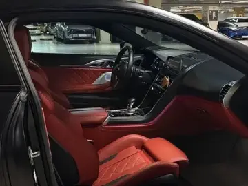 2020 BMW M8 с пробегом 14 000 км