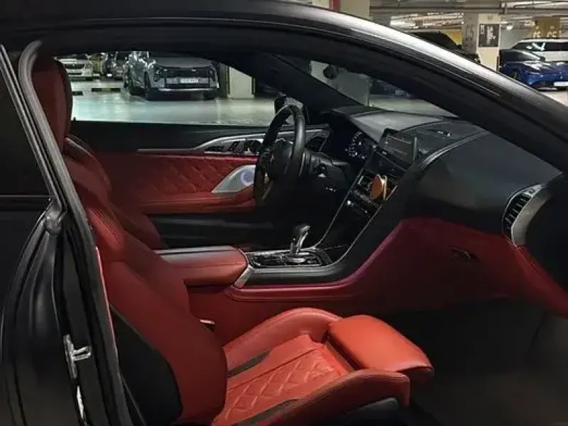 2020 BMW M8 с пробегом 14 000 км