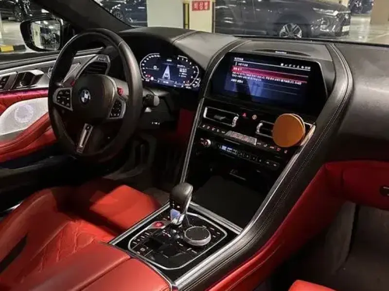 2020 BMW M8 с пробегом 14 000 км