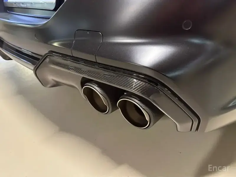 2020 BMW M8 с пробегом 14 000 км