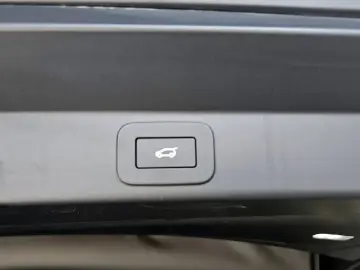 2023 Land Rover Range Rover Sport с пробегом 26 935 км