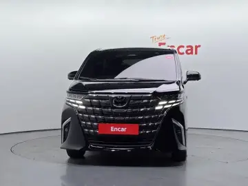 2024 Toyota Alphard с пробегом 21 006 км