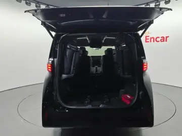 2024 Toyota Alphard с пробегом 21 006 км