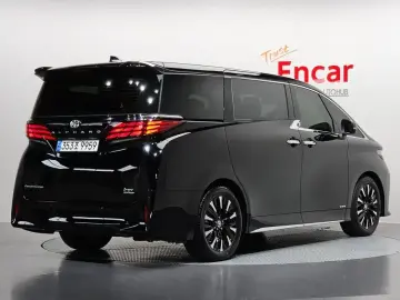 2023 Toyota Alphard с пробегом 55 817 км