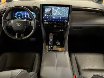 2024 Toyota Alphard с пробегом 12 641 км