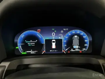 2024 Toyota Alphard с пробегом 8 900 км