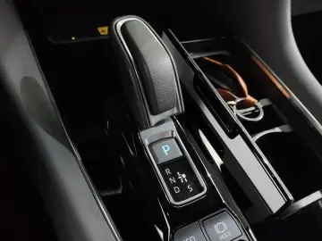 2024 Toyota Alphard с пробегом 9 518 км