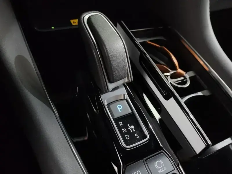 2024 Toyota Alphard с пробегом 9 518 км