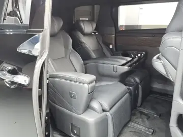 2024 Toyota Alphard с пробегом 9 518 км