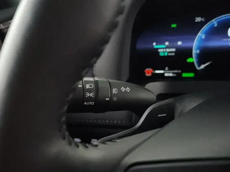 2024 Toyota Alphard с пробегом 9 518 км