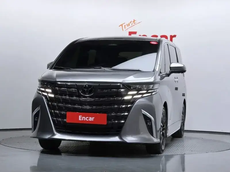 2024 Toyota Alphard с пробегом 2 901 км