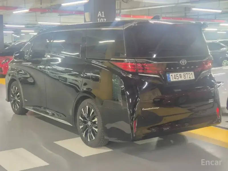 2024 Toyota Alphard с пробегом 11 442 км