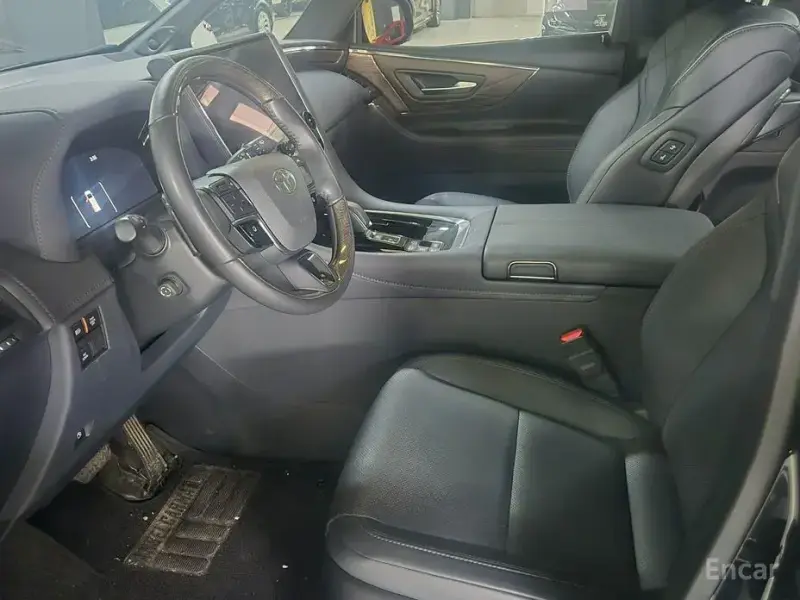 2024 Toyota Alphard с пробегом 11 442 км