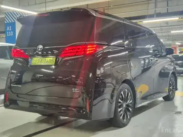 2024 Toyota Alphard с пробегом 3 619 км