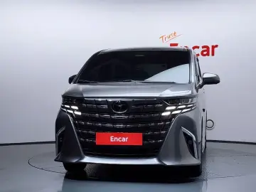 2024 Toyota Alphard с пробегом 17 940 км