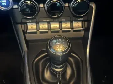 2022 Toyota GR86 с пробегом 21 000 км