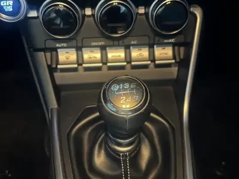 2022 Toyota GR86 с пробегом 21 000 км
