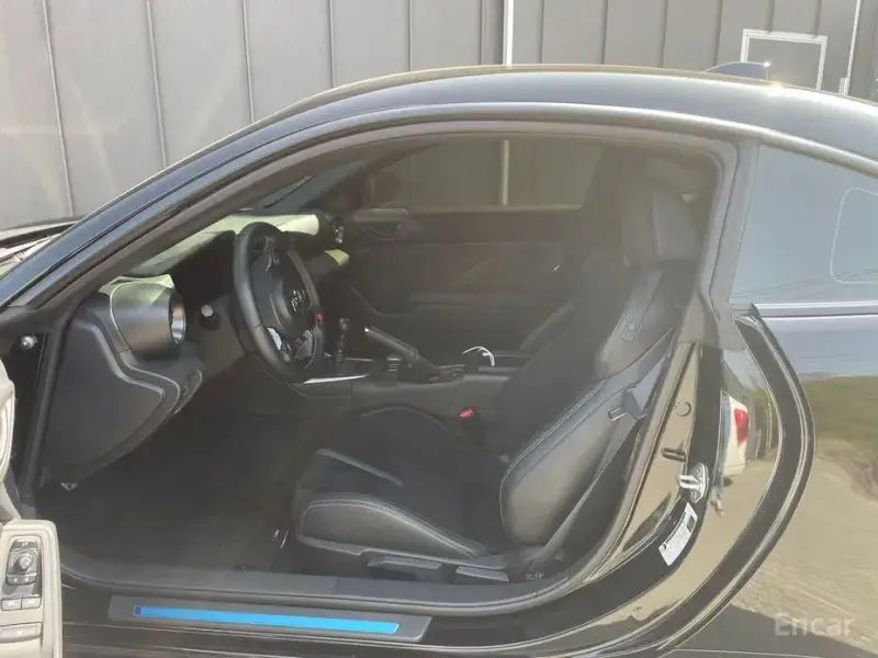 2024 Toyota GR86 с пробегом 17 400 км