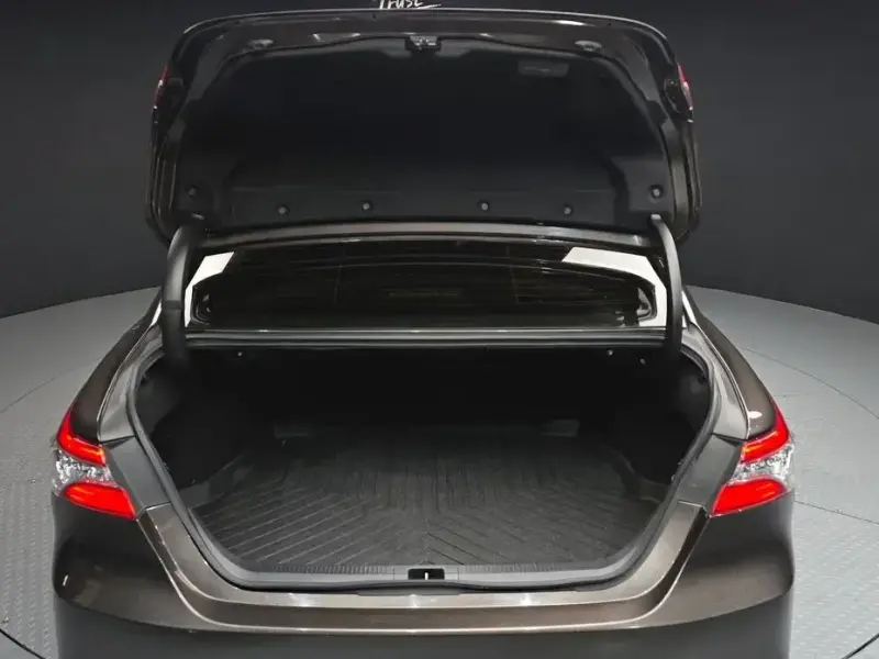 2019 Toyota Camry с пробегом 131 383 км
