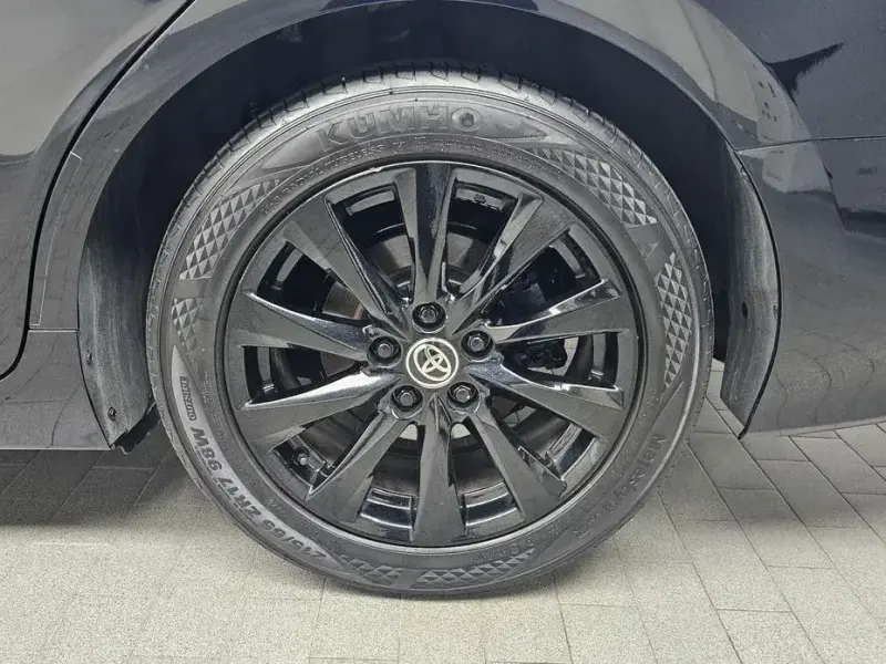 2020 Toyota Camry с пробегом 68 310 км