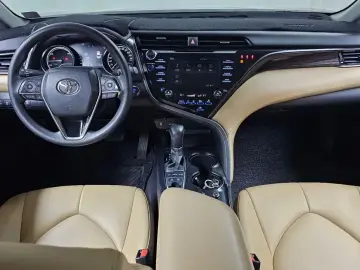 2020 Toyota Camry с пробегом 68 310 км