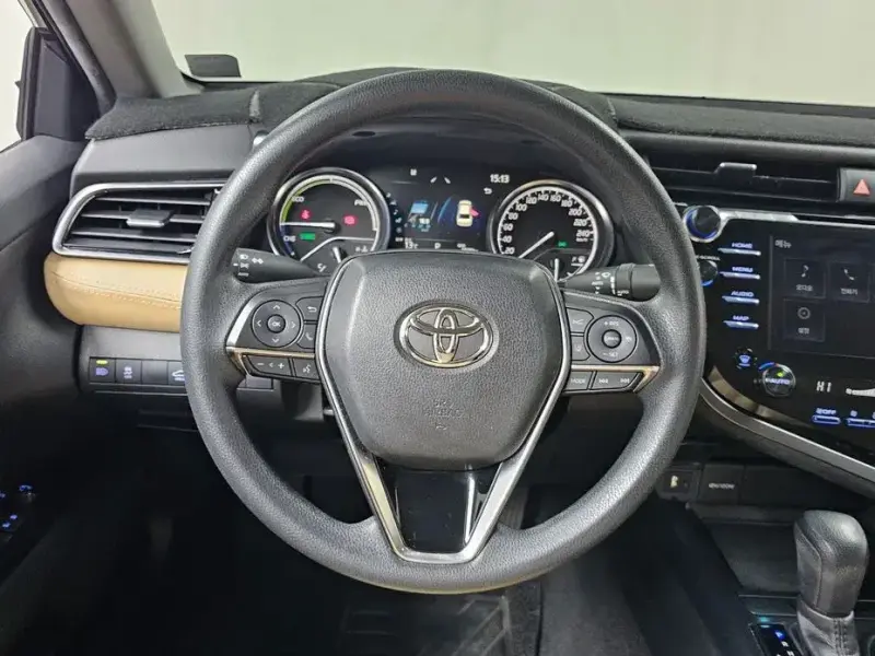 2020 Toyota Camry с пробегом 68 310 км