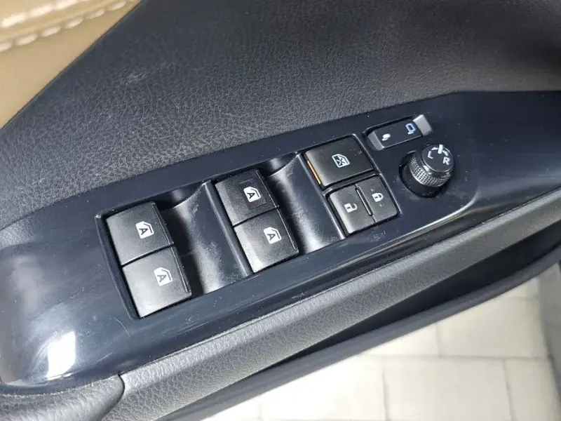 2020 Toyota Camry с пробегом 68 310 км