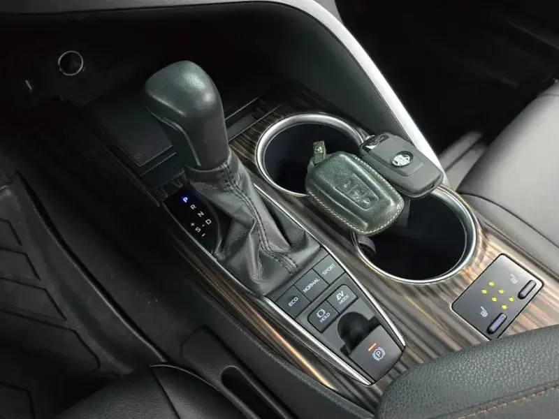 2018 Toyota Camry с пробегом 34 717 км