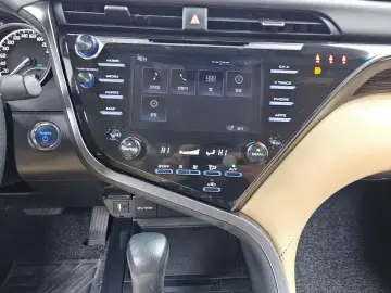 2020 Toyota Camry с пробегом 68 310 км