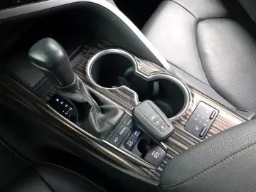 2019 Toyota Camry с пробегом 107 991 км