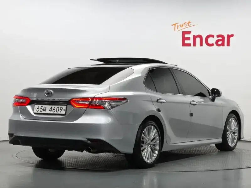 2018 Toyota Camry с пробегом 54 626 км