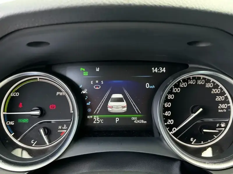 2019 Toyota Camry с пробегом 42 400 км