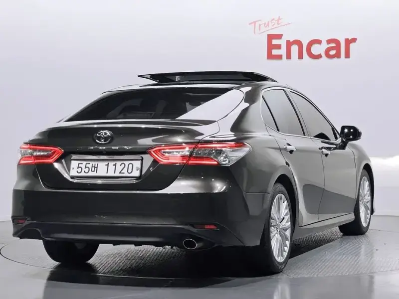 2017 Toyota Camry с пробегом 74 877 км