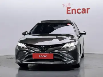 2017 Toyota Camry с пробегом 74 877 км