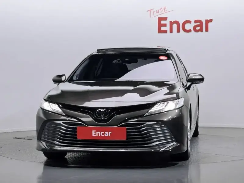 2017 Toyota Camry с пробегом 74 877 км
